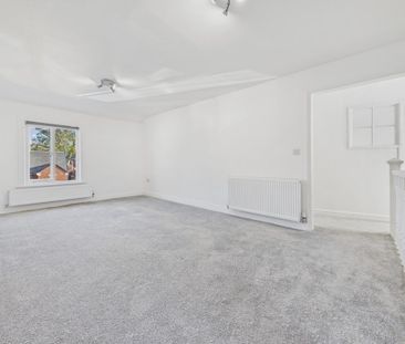 4 bedroom terraced house to rent - Photo 3