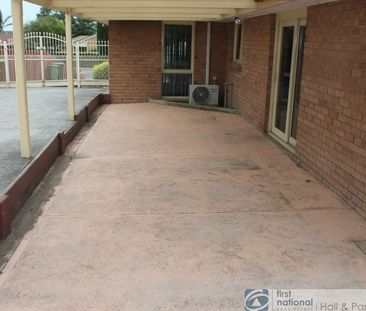 72 Bellevue Drive, Berwick - Photo 5