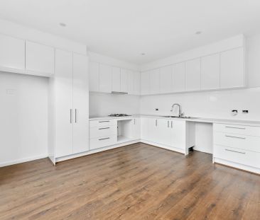 PERFECT LOCATION, CONVENIENT! - Photo 1