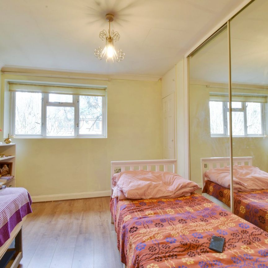 3 bedroom bungalow to rent - Photo 1