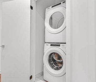 For Lease - 3055 Trailside Drive, Oakville, Ontario - Photo 6