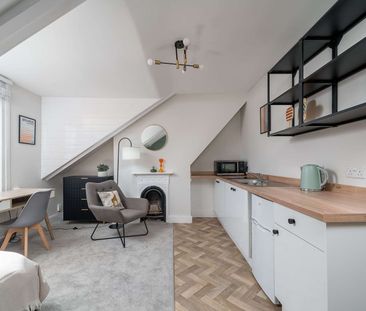 Double Room with Kitchenette Available in Gillingham Room 3 - Photo 3