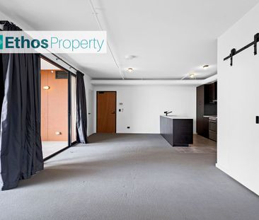 Prime Midland Location! - Photo 1