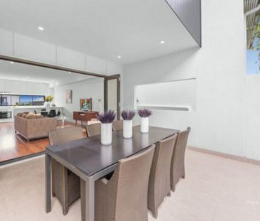 2/34 Taunton Street, Annerley QLD 4103 - Townhouse For Rent | Domain - Photo 2