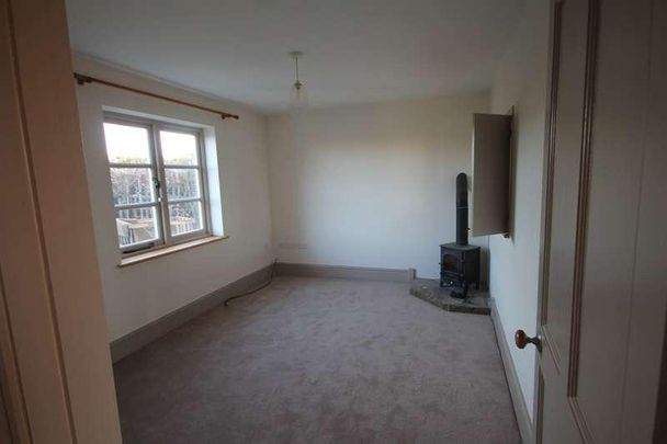 Christmas Common, OX49 - Photo 1