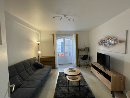 Location Appartement 1 pièce 24m² - Photo 2