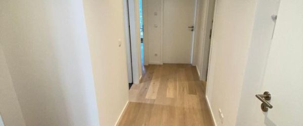 Wunderschöne 4-Zimmer-Wohnung im Neubau mit PARKETT/FuboHeizung und Balkon! - Foto 1