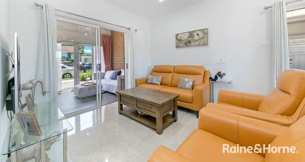 Two Bedroom House With Parking And Access Along Craig Avenue - Photo 1