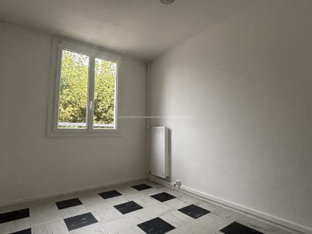 Location Appartement 3 pièces 65m² ST PAUL TROIS CHATEAUX 26130 - Photo 3