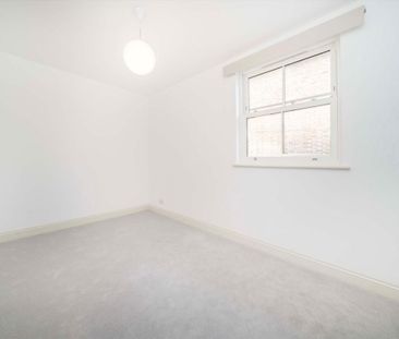 St Leonard's Road, KT6, London - Photo 5
