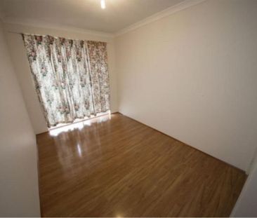 Room to Move! - Photo 4