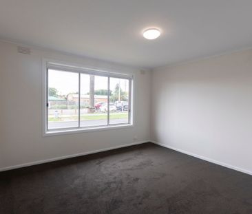 Homely Residence in The Heart of Preston - Photo 1