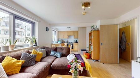 2 bedroom flat to rent - Photo 4