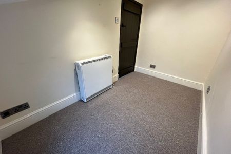 Redgrave Road - Photo 2