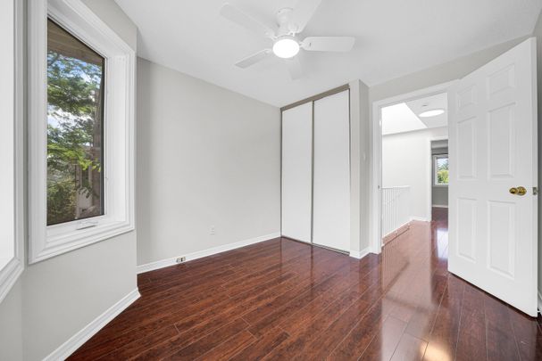 For Lease - 18 Arbordale Crescent, South of Baseline to Knoxdale, Ontario - Photo 1
