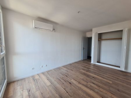 Location Appartement 3 pièces 77m² AGEN 47000 - Photo 2