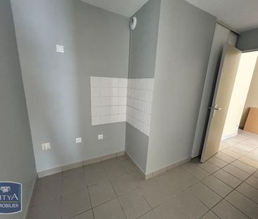 Location Appartement 3 pièces 77m² LA ROCHELLE 17000 - Photo 6