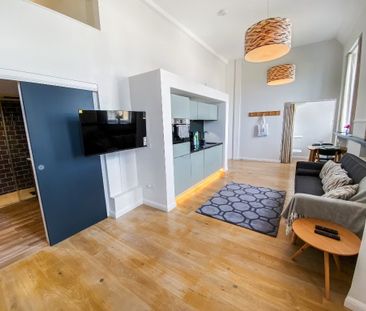 1 Bed Flat, Mcdonald Road, EH7 - Photo 2