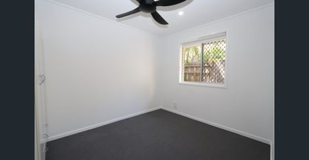 Refreshed unit within minutes to the Broadwater! - Photo 4