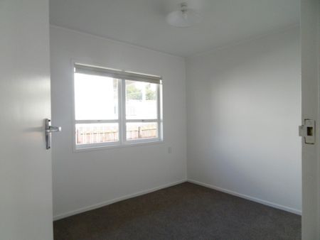 Charming 2-Bedroom Gem in Northcote Point - Photo 4