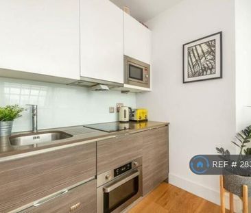 Studio to rent - Photo 4