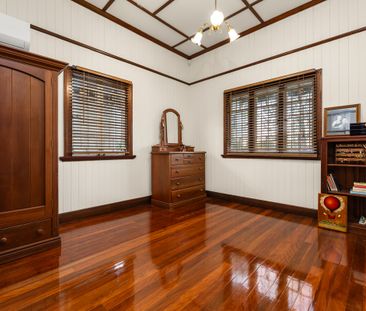 Charming Queenslander with Expansive Entertaining and Timeless Char... - Photo 3