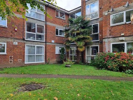 Selkirk Court, Whitley Road, N17 - Photo 1