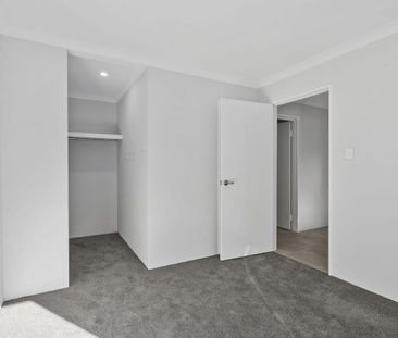 Brand New Low-Maintenance 3x2 - The Perfect Lock & Leave Lifestyle - Photo 3