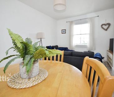 2 bedroom apartment to rent - Photo 6