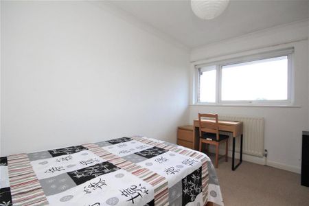 6 bedroom house to rent - Photo 2