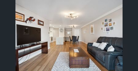 The only 1 bedroom apartment in complex - Photo 4