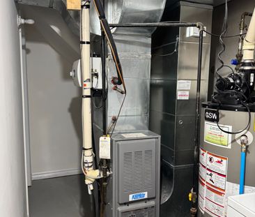 For Lease - 23 Heritage Hollow Estate Street, Richmond Hill, Ontario - Photo 3