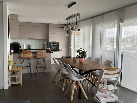 Beautiful 4.5 room apartment with balcony and 2 parking spaces – Prés-Verts 19, La Chaux-de-Fonds - Photo 1