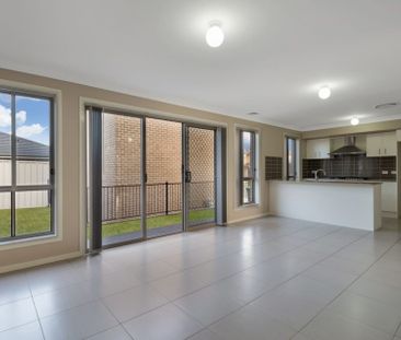 Spacious Family Home - Photo 1