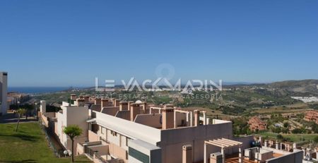 DUPLEX PENTHOUSE IN HACIENDA DE CASARES - Photo 2