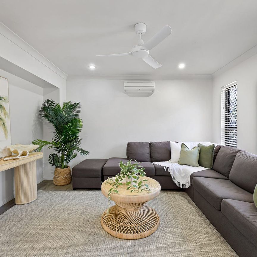 Exceptional 5-Bedroom Home Minutes from Eimeo Beach - Photo 1