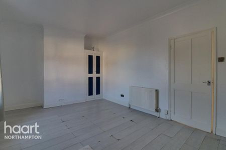 2 bedroom end of terrace house to rent - Photo 3