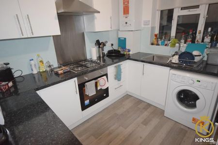 5 bedroom detached house to rent - Photo 5