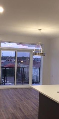 5 ½ neuf, St-Constant, Plafond 9 pi, toit terrasse, 2 balcons, libre juillet - Photo 1