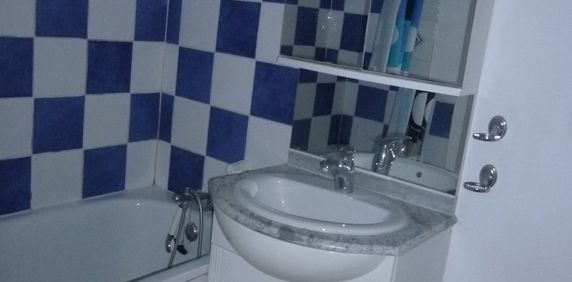 Location Appartement 3 pièces 47m² - Photo 2