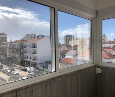 T2 TOTALMENTE REMODELADO PRÓXIMO DA PRAIA NA COSTA DA CAPARICA - Photo 5