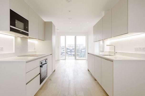 Hereford Place London SE14 - Photo 1