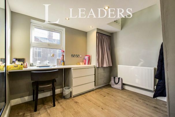 7 bedroom house to rent - Photo 1