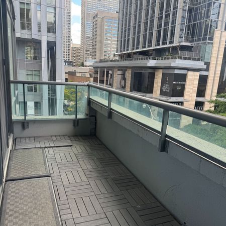 For Lease - 18 Yorkville Avenue Unit# 405, Toronto, Ontario - Photo 3