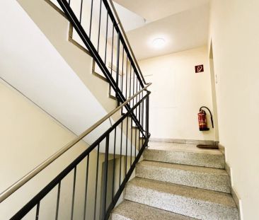 4er-WG geeignet: 5-Zimmerwohnung mit 2 Balkonen in TOP-Lage bei der... - Foto 1
