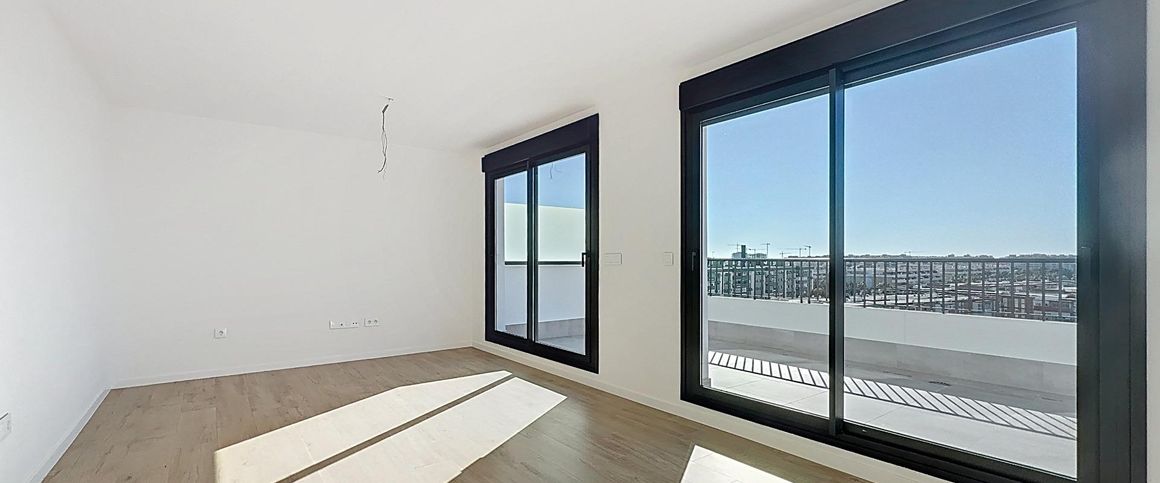 Flat - Málaga (Los Guindos-Parque Mediterraneo-Santa Pa) - Photo 1