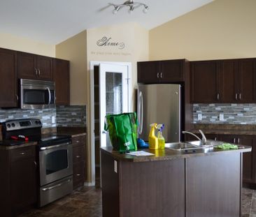 #1226, 31 Jamieson Avenue, (Johnstone Landing) Red Deer – Beautiful... - Photo 5