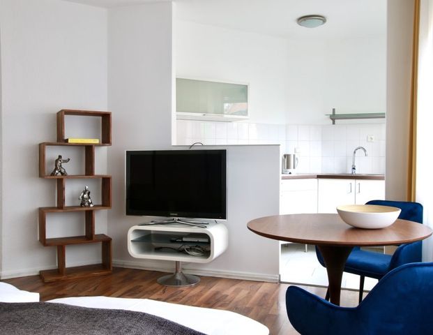 Gemütlich möbliertes Apartment direkt am Barbarossaplatz - Foto 1