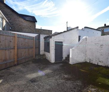 2 bedroom terraced house to rent - Photo 1