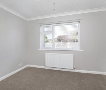Recently redecorated and new carpets throughout, three bedroom deta... - Photo 3